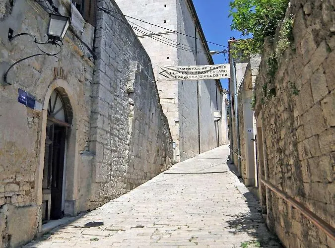 Gasthuis Smaila Pula