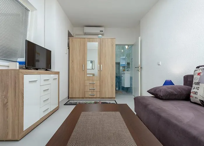 Smaila Gasthuis Pula