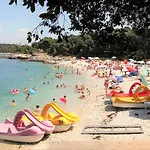Smaila Pensión Pula