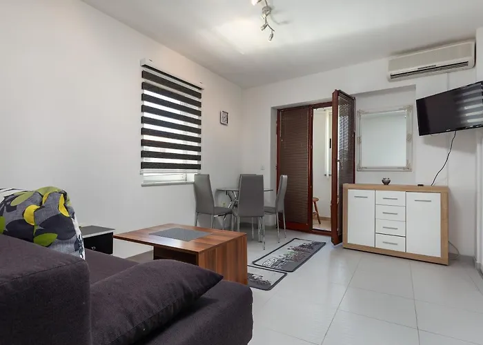 Gostinjska kuća Smaila 3*